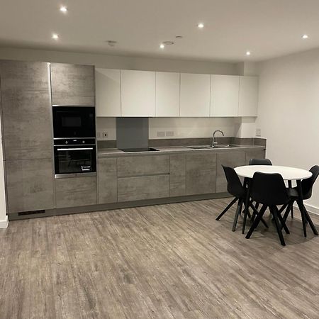 Luxurious 2 Bedroom Apartment Barking  Zewnętrze zdjęcie