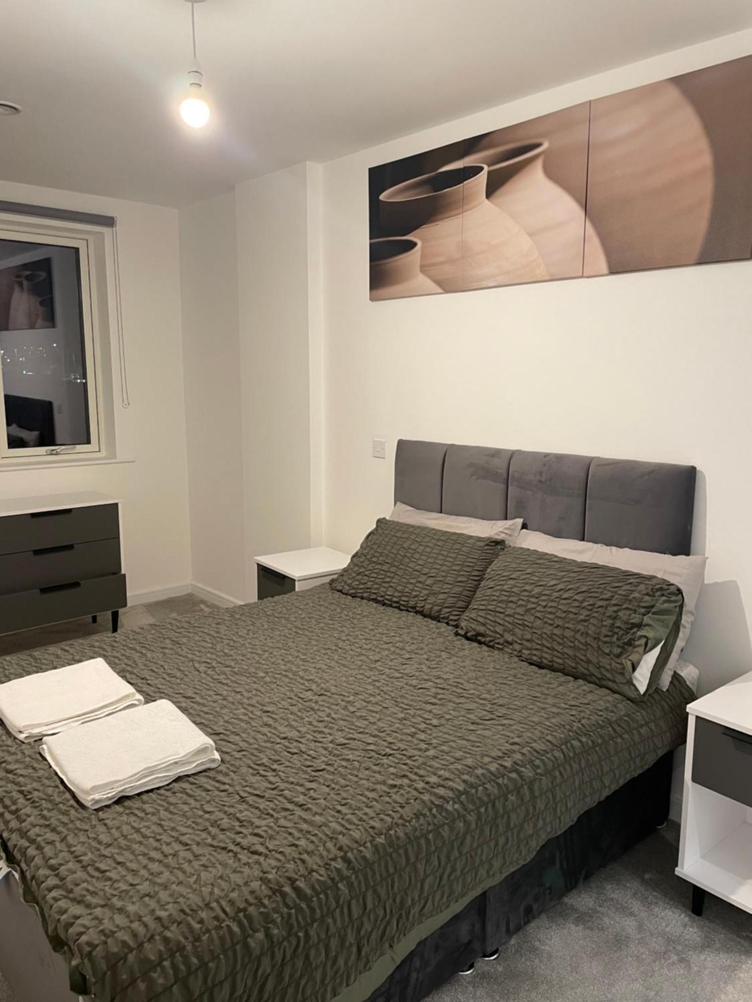 Luxurious 2 Bedroom Apartment Barking  Zewnętrze zdjęcie