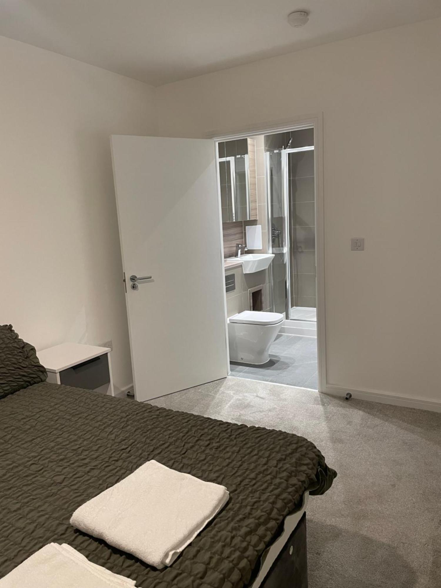 Luxurious 2 Bedroom Apartment Barking  Zewnętrze zdjęcie